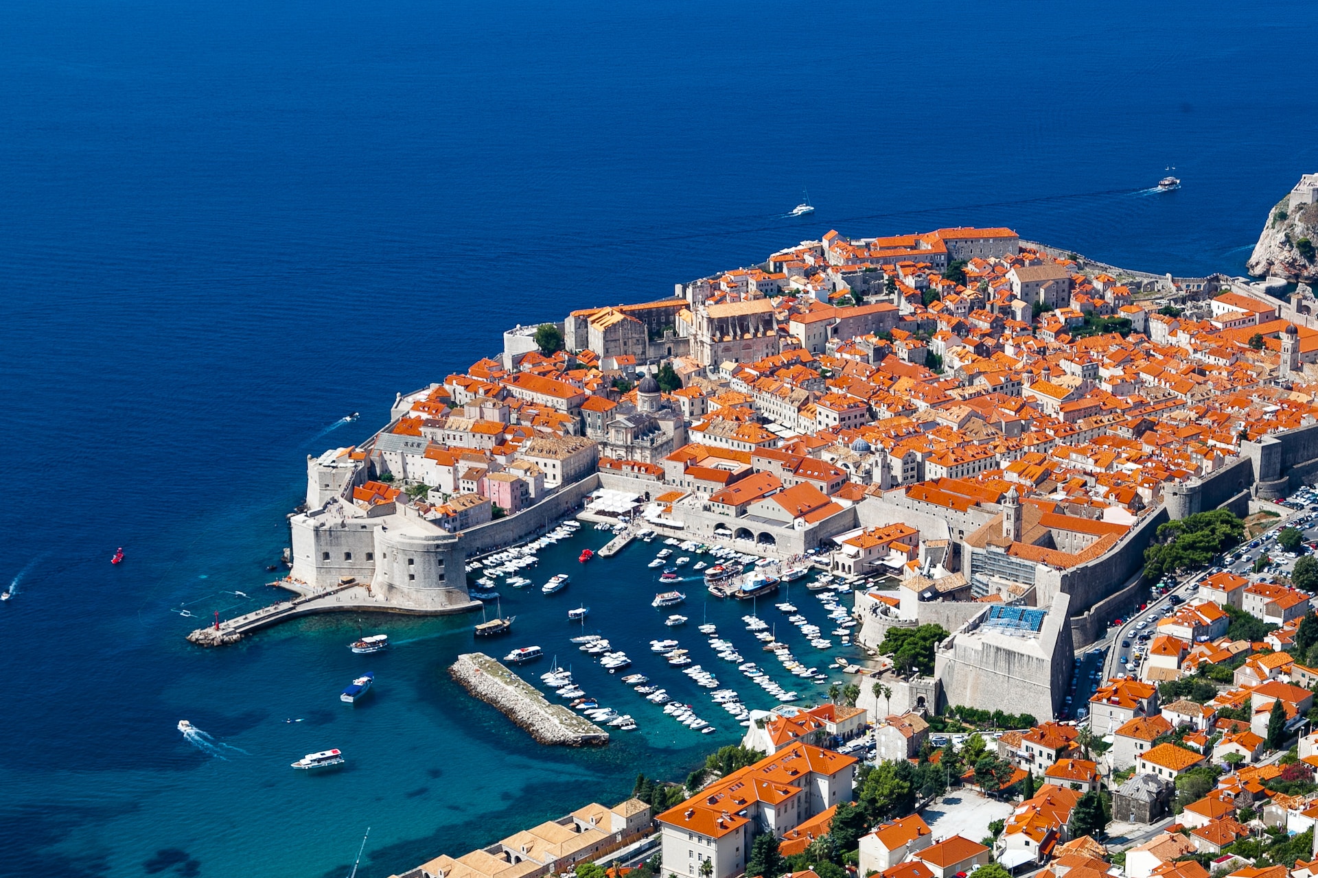 Segeln an der dalmatinischen Küste Kroatiens: Ein Paradies für Seefahrer