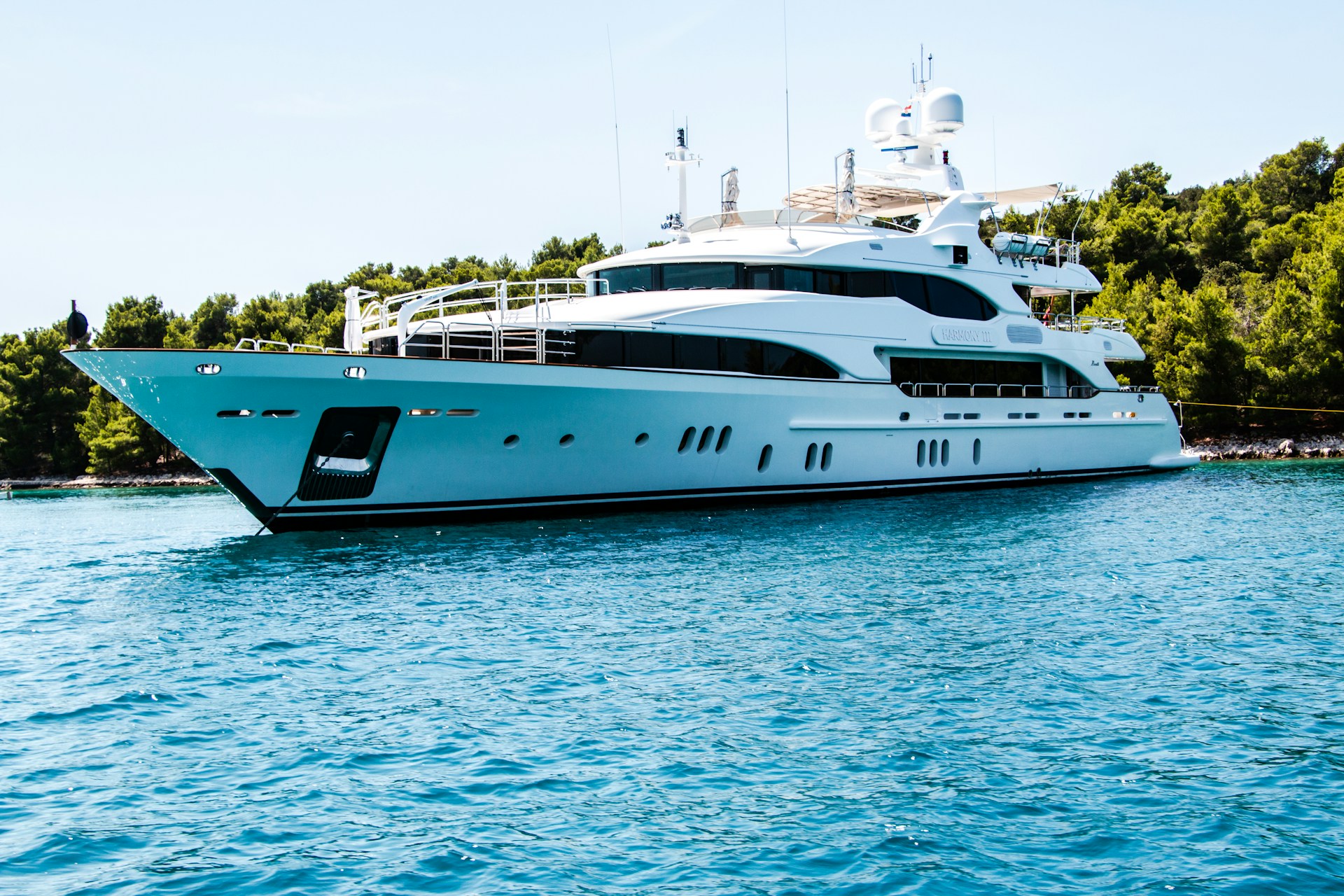 Indulgence afloat: Mind-blowing luxury yacht amenities
